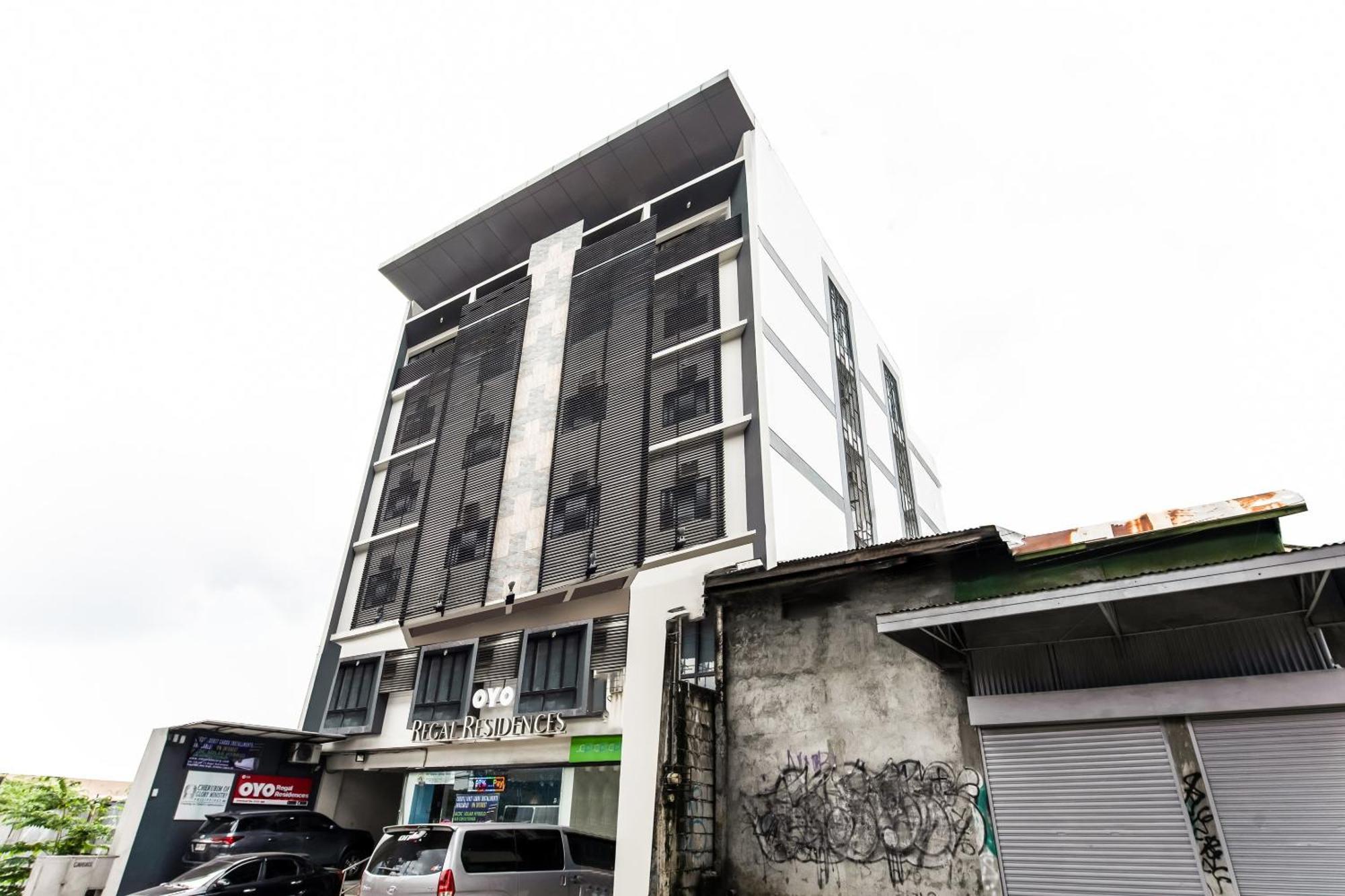 Regal Residences Ciudad Quezon Exterior foto
